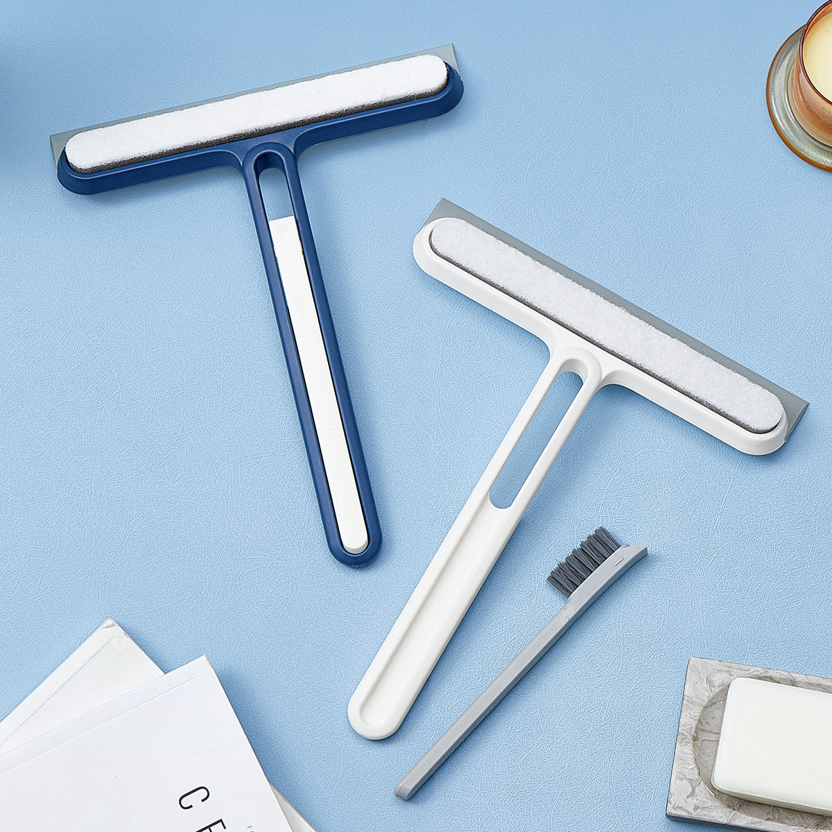 4-in-1 Multifunction Cleaning Tool