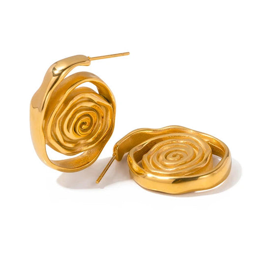 RYLÉMI sculptural gold-tone jewellery editorial