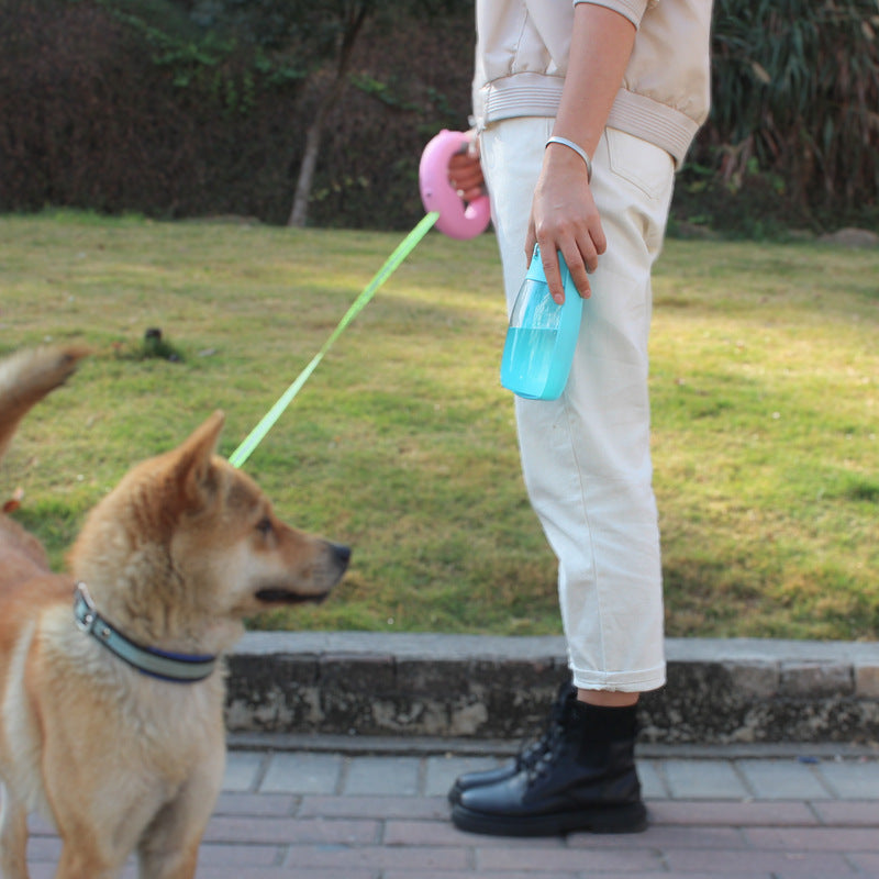 550ML Large Capacity Dog Water Bottle Outdoor Supplies Outdoor Cat Feeding Water Dispenser Portable Pet Folding Water Cup